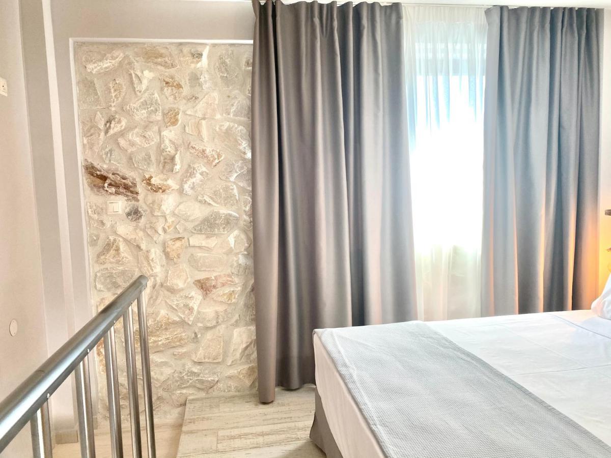 Kali Thea Suites ネオス・マルマラス エクステリア 写真